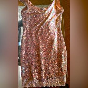 Fashion Nova, beautiful sequin peach sparkly mini dress, never been worn